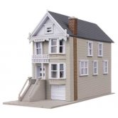 IHC VICTORIAN HOUSE KAVANAUGH