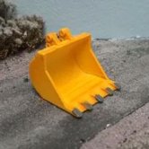 YEL BACKHOE SHOVEL BUCKET LARG