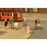 BACH PEOPLE STROLLING